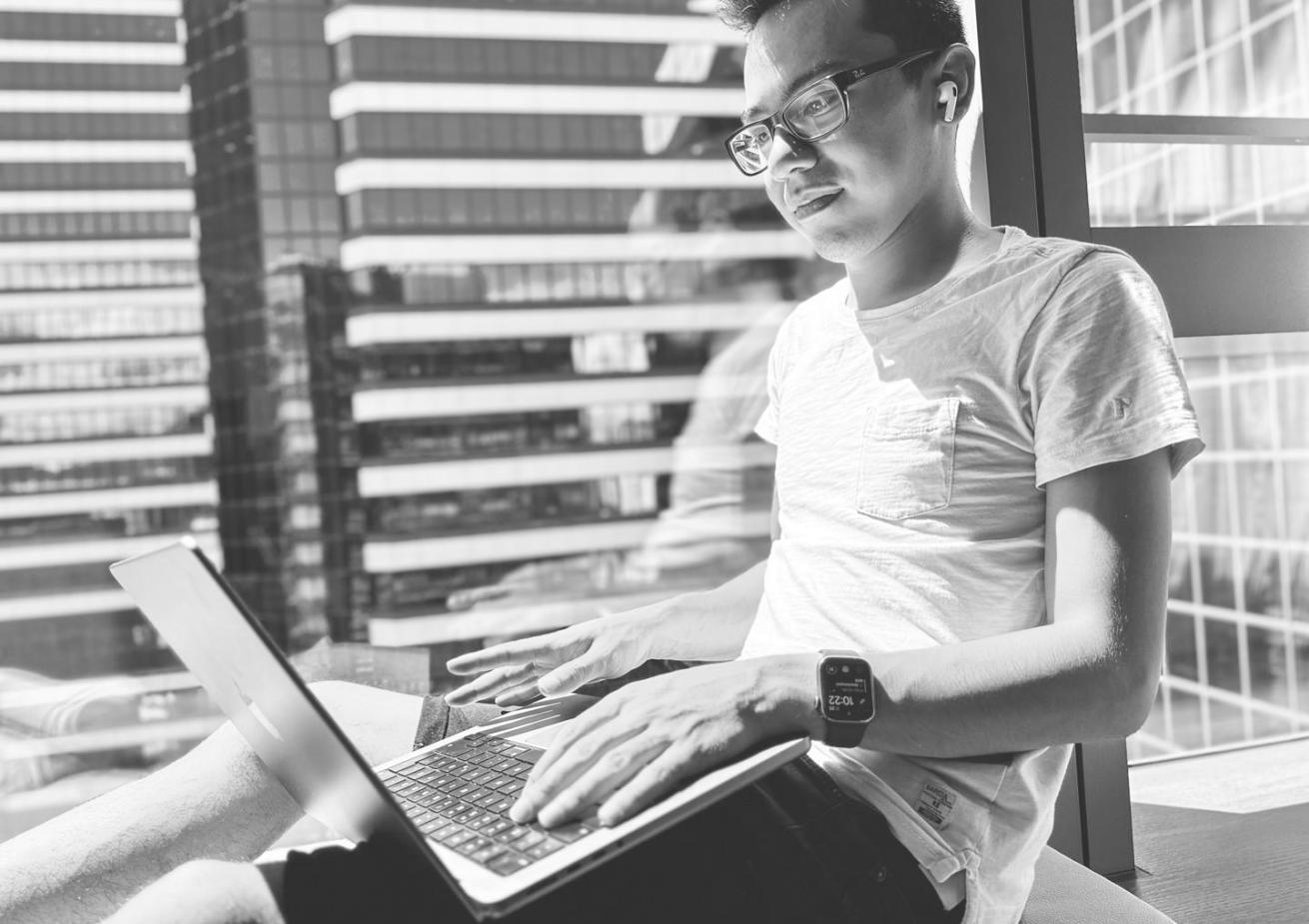 Revisión de estrategia de precios para servicios digitales